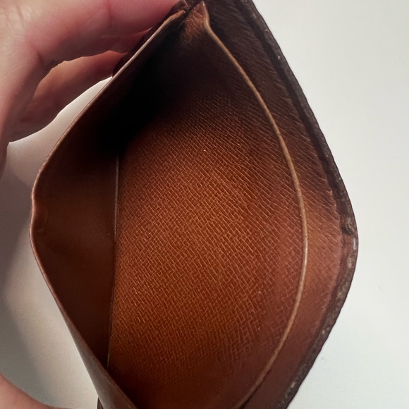 Louis Vuitton Vintage Monogram Card Holder - Picture 4 of 13